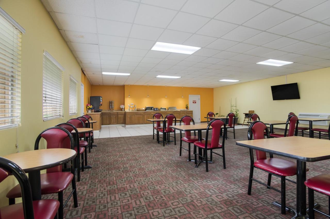 Americas Best Value Inn Tulsa I-44 Oakhurst Экстерьер фото
