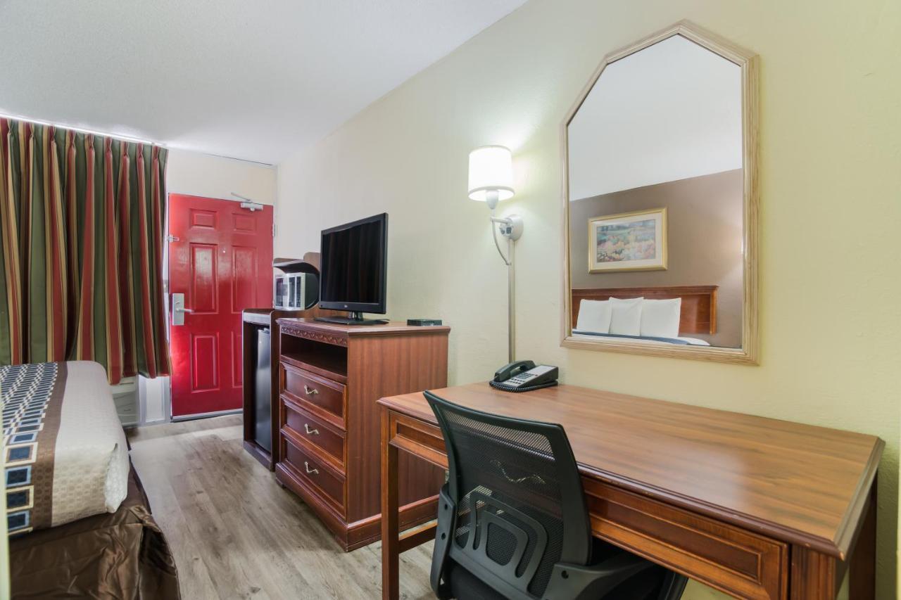 Americas Best Value Inn Tulsa I-44 Oakhurst Экстерьер фото