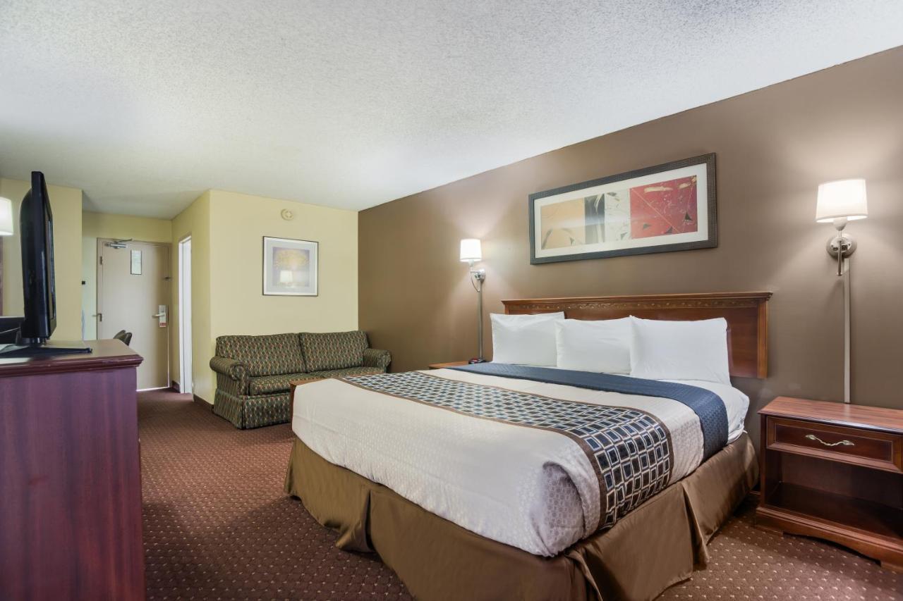 Americas Best Value Inn Tulsa I-44 Oakhurst Экстерьер фото