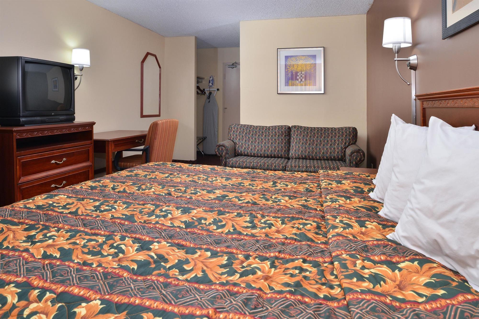 Americas Best Value Inn Tulsa I-44 Oakhurst Экстерьер фото