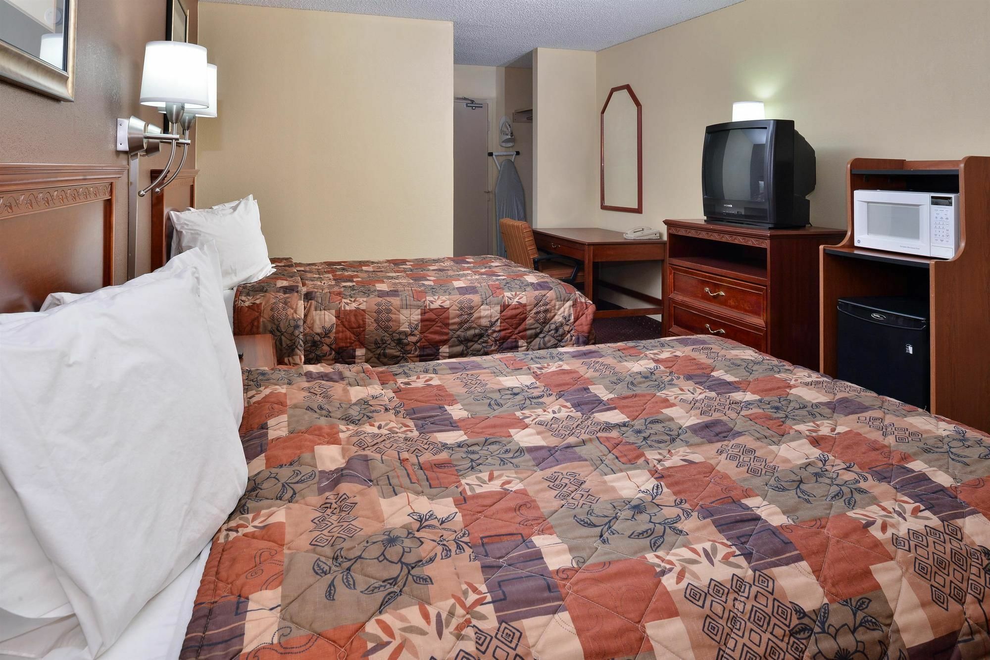 Americas Best Value Inn Tulsa I-44 Oakhurst Экстерьер фото