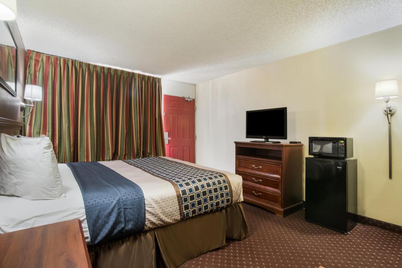 Americas Best Value Inn Tulsa I-44 Oakhurst Экстерьер фото