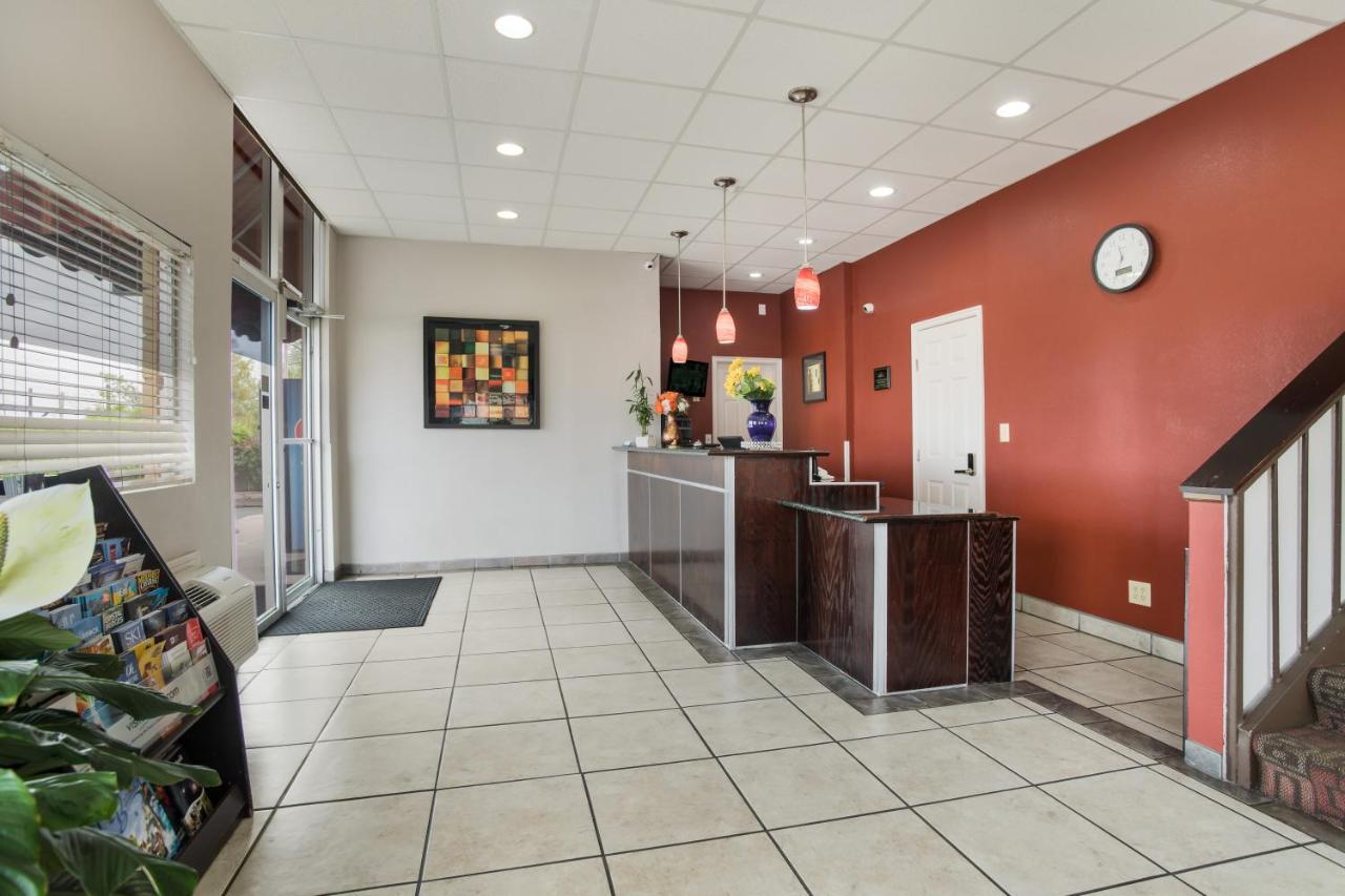Americas Best Value Inn Tulsa I-44 Oakhurst Экстерьер фото